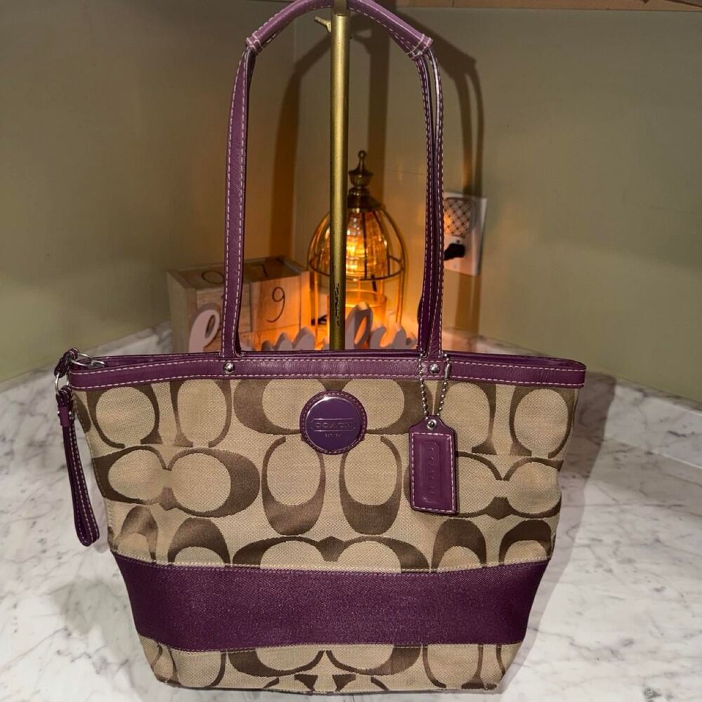 COACH PLUM / KHAKI SIGNATURE STRIPE ZIP TOTE BAG HANDBAG PURSE